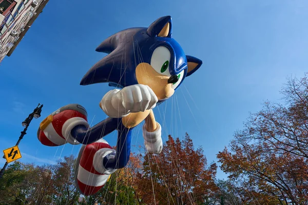 Manhattan Verenigde Staten November 2021 Sonic Egel Ballon Populaire Film Rechtenvrije Stockfoto's