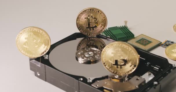 Bitcoin Crypto Valuta Met Harde Schijf Computer Onderdelen Moderne High — Stockvideo