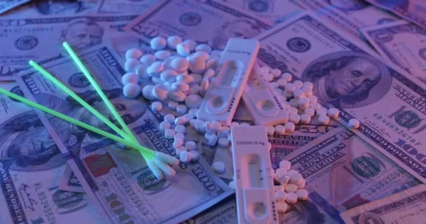 Teste Rápido Covid Cima Comprimidos Medicamentos Notas Dólar Americano Custo — Vídeo de Stock
