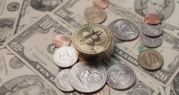 Nashromáždil Bitcoin Staré Desetidolarové Bankovce Obchod Směnárna Šifrovací Měna Pevné — Stock video