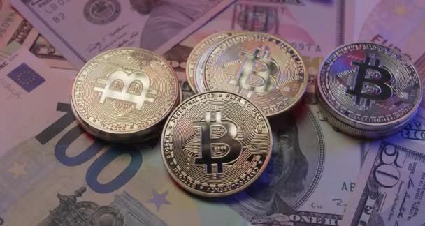 Bitcoin Emas Pada Uang Euro Dan Dollar Mata Uang Yang — Stok Video