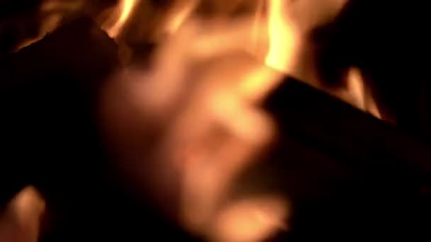Primer Plano Quema Fuego Chimenea Llamas Que Queman Madera — Vídeos de Stock