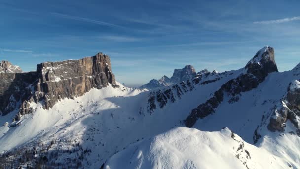 Drone Beelden Van Het Winterlandschap Prachtige Dolomietbergen Winter — Stockvideo
