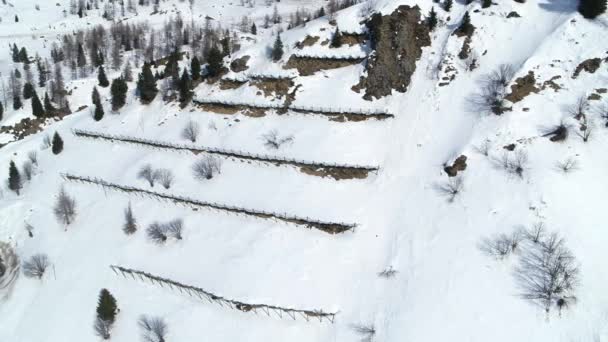 Avalanche Defense Control Alps Προστασία Από Χιονοστιβάδες Χειμώνα Aerial — Αρχείο Βίντεο