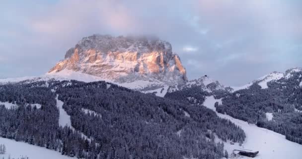 Aerial Mountain Sassolungo Tramonto Val Gardena Bellissimo Paesaggio Aereo Comprensorio — Video Stock