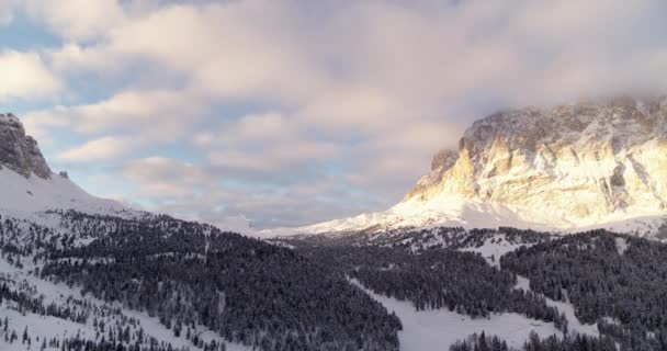 Sonnenaufgang Den Alpen Wunderschönes Licht Das Den Langkofel Und Den — Stockvideo