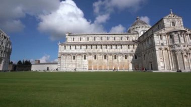 Pisa 'daki Santa Maria Assunta Katedrali. İtalya 'da Tatil ve Tatil. Tuscany, İtalya 'yı gezmek