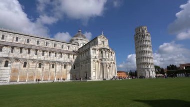Eğik Pisa Kulesi. İtalya 'yı gezmek, Tuscany' nin ünlü simgesi. İtalya 'da tatil ve tatil, Toskana' yı ziyaret.