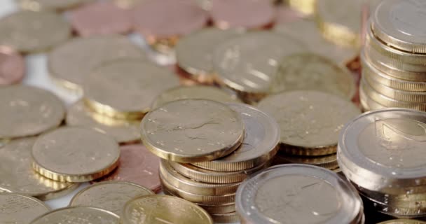 Monedas Apiladas Cerca Instrumento Económico Monedas Euro Moneda Forma Metal — Vídeo de stock