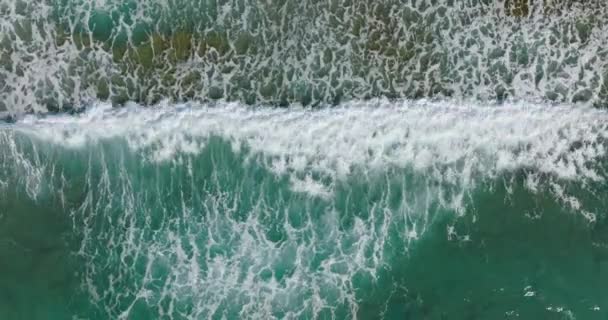 Waves Breaking Shore Top View Beautiful Seascape Aerial View Beautiful — Stock Video