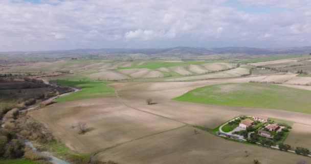 Piękny Panoramiczny Krajobraz Toskanii Rolling Wzgórza Pola Wiosną Włoszech Zielone — Wideo stockowe