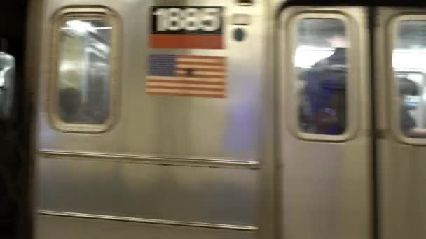 Manhattan Usa November 2021 Subway Departing 103Rd Street Manhattan Train — Stock Video
