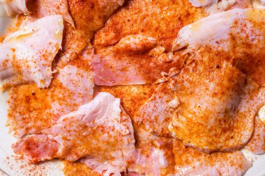 Tipik İspanyol tapası, Galiçya, domuz eti, patates, kırmızı biber ve zeytinyağı. Aperatif, öğle ya da akşam yemeği..