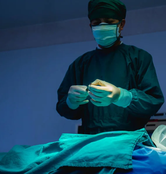 Läkare Förbereda Skalpell Före Operation Operationssal Operation Eller Operationssal Sjukhus — Stockfoto