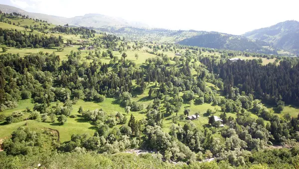 Gürcistan ve Türkiye 'de 2017 yılında panoramik manzaralarla motosiklet gezisi 