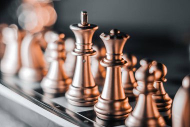 Satranç tahtası oyunu. Strateji fikirleri konsepti iş dünyası fütüristik grafik simgesi.