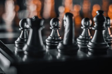 Satranç tahtası oyunu. Strateji fikirleri konsepti iş dünyası fütüristik grafik simgesi.