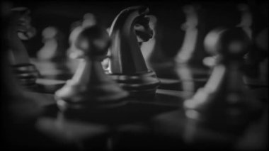 Bulanık arkaplanlı satranç tahtası oyunu ile iş oyunu rekabetçi stratejisi
