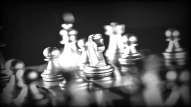 Bulanık arkaplanlı satranç tahtası oyunu ile iş oyunu rekabetçi stratejisi