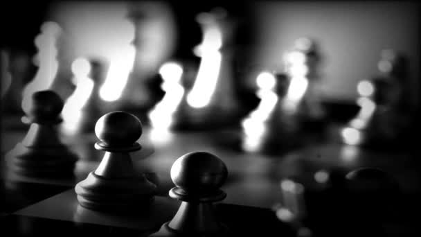 Business Game Competitieve Strategie Met Schaken Bordspel Met Wazige Achtergrond — Stockvideo