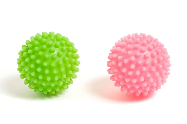 Dos Bolas Plástico Espinoso Verde Rosa Sobre Fondo Blanco — Foto de Stock