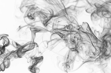 Beyaz arkaplanda siyah bukleli duman püskürtüsü