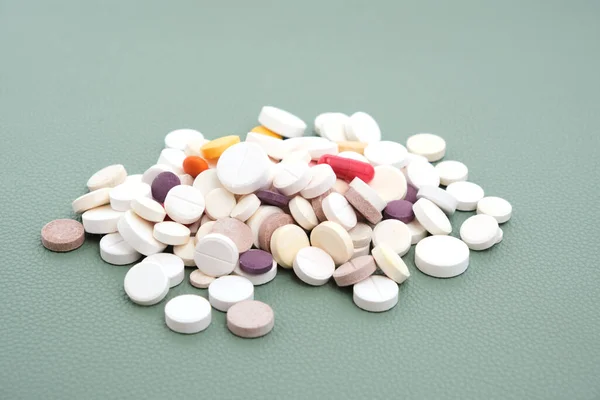 Bunch Old Expired Pills Vitamin Green Background — Stock Photo, Image