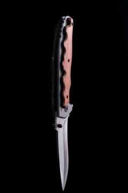 Taktik bıçak hayatta kalma ve koruma zor koşullar, siyah arkaplan