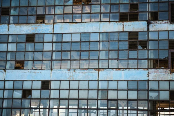 Broken Glass Facade Old Industrial Abandoned Factory Building — Zdjęcie stockowe