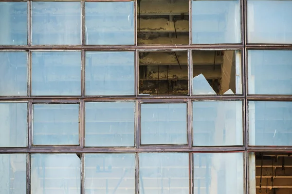 Broken Glass Facade Old Industrial Abandoned Factory Building — Foto Stock