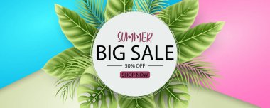 Tropikal yaprak arkaplanlı yaz indirimi afişi tasarımı