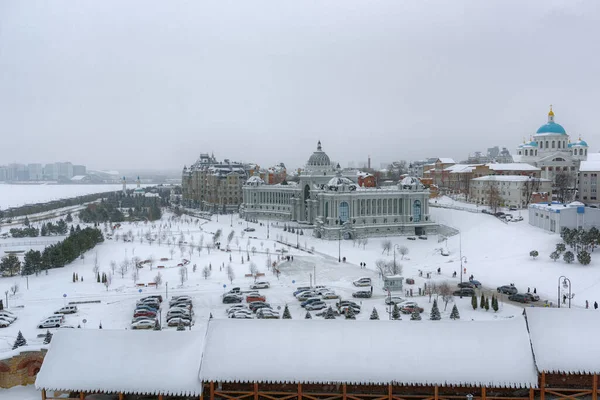 Vue d'hiver de la Place du Palais d'en haut — Photo