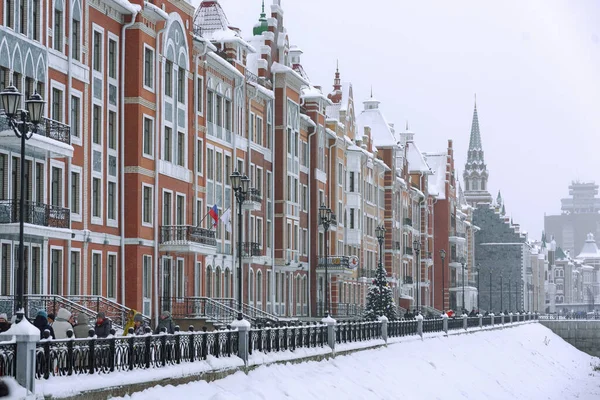 Yoshkar Ola, Russie - 8 janvier 2021. Vue des maisons belges en hiver — Photo