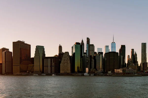 Vista Panorâmica Bela Linha Horizonte Manhattan Durante Pôr Sol Cidade — Fotografia de Stock