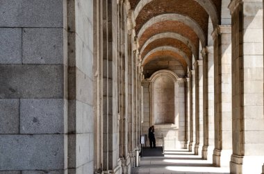 Madrid, İspanya: 28 Haziran 2018 _ Madrid Kraliyet Sarayı 'ndaki Simetrik Salon 