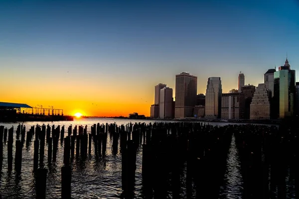 Panoramautsikt Över Solnedgången Och Manhattans Skyline Tagen Från Brooklyn Park — Stockfoto