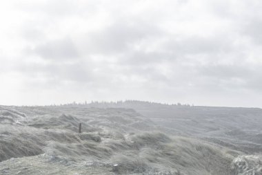 Kışın İskandinav manzaraları