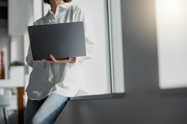 Close Business Woman Laptop Standing Modern Office Window —  Fotos de Stock