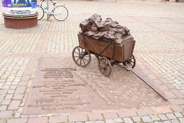 24.07.2022. Torun, Polonya. Eski kasaba, Torun 'daki Yeni Şehir Meydanı..