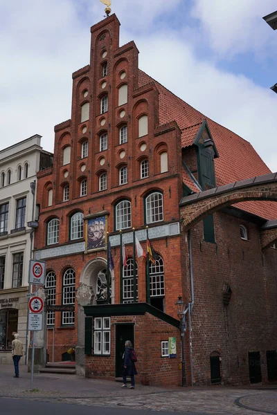 Luebeck Alemanha Julho 2021 Uma Típica Casa Cidade Gabled Corvo — Fotografia de Stock