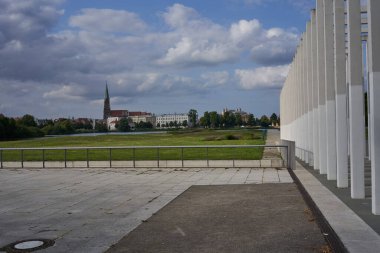  Schwerin, Almanya - 20 Temmuz 2021 Bauhaus tarzı manastır                              
