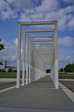 Schwerin, Almanya - 20 Temmuz 2021 Bauhaus tarzı manastır                               