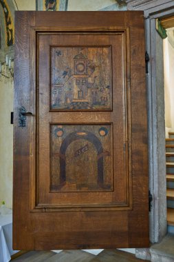  Kostelec nad Cernymi lesy, Çek Cumhuriyeti - 31 Temmuz 2021 - Rönesans mobilyalı kale şapeli                              