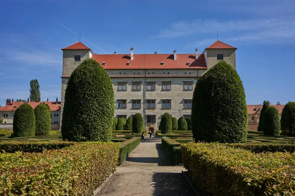 Bucovice Tschechien September 2021 Renaissance Burggarten Sonnigem Sommernachmittag — Stockfoto