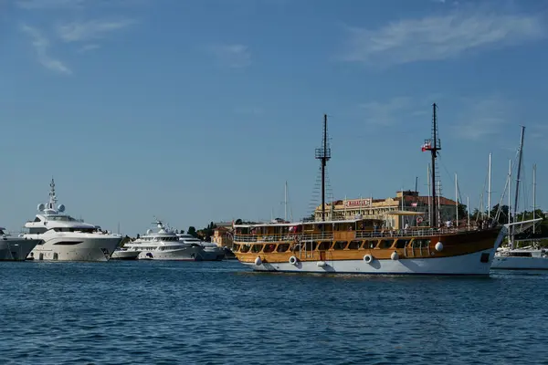 Zadar Croacia Agosto 2021 Puerto Zadar Tarde Verano —  Fotos de Stock