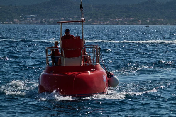 Zadar Croácia Agosto 2021 Navio Cruzeiro Com Fundo Vidro Tarde — Fotografia de Stock