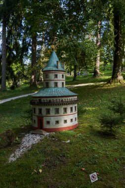 Marianske Lazne, Çek Cumhuriyeti - 26 Eylül 2021 - Minyatür Park Boheminium - Humprecht Şatosu                               