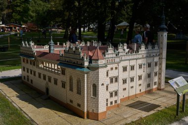 Marianske Lazne, Çek Cumhuriyeti - 26 Eylül 2021 - Minyatür Park Boheminium - Litomysl Şatosu                               