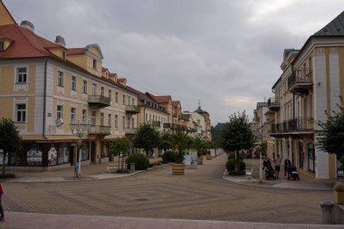  Frantiskovy Lazne, Çek Cumhuriyeti - 27 Eylül 2021 - Yaz sonunda National Street                              