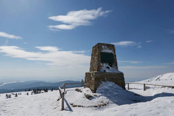 Spidleruv Mlyn Czechy Marca 2022 Wzgórze Vrbata Pieczary Bohumil Hanc — Zdjęcie stockowe